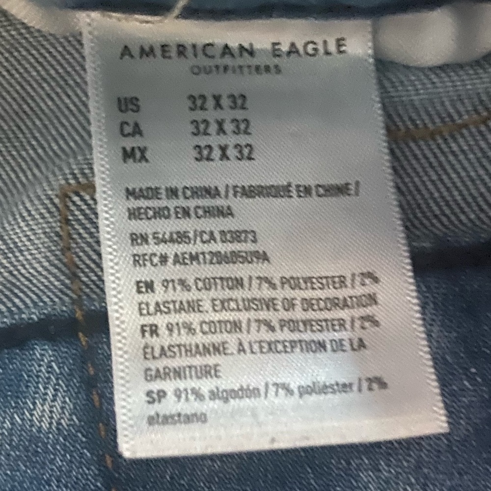 AMERICAN EAGLE Ripped Light wash - Picture 2 of 3